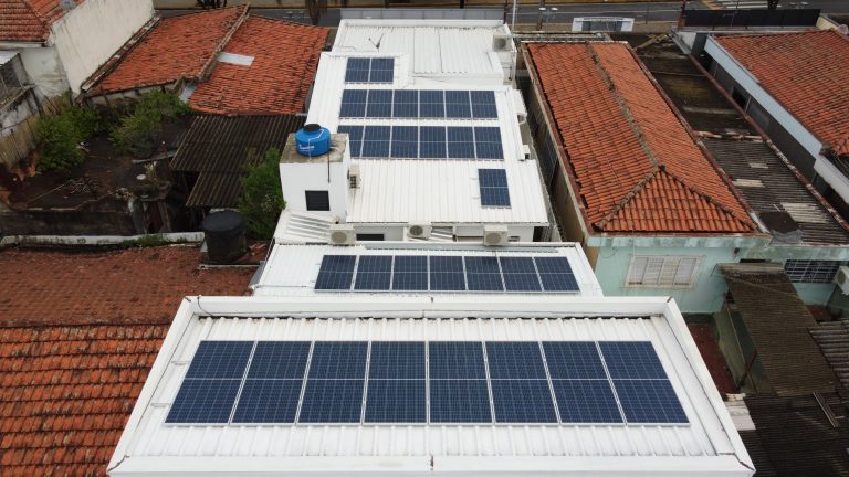 Leia mais sobre o artigo Sistema Comercial 10,05 kWp